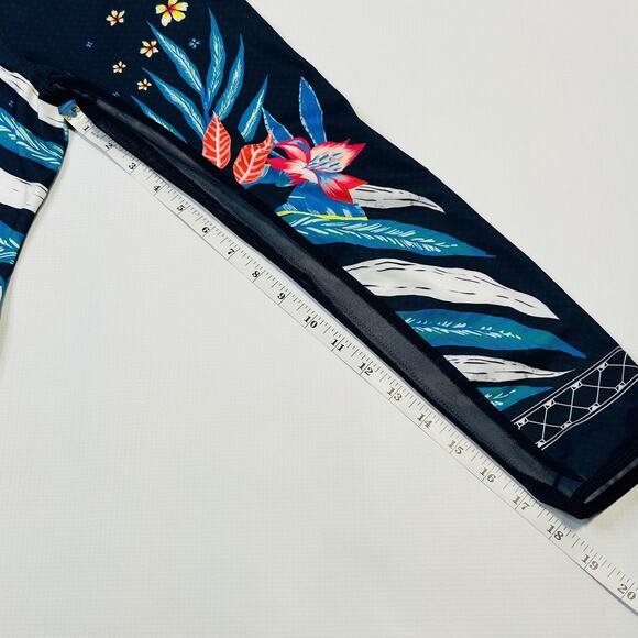 Lucky in Love Womens Large Long Sleeve Rash Guard Mesh Trim Tennis Top - Picture 12 of 14